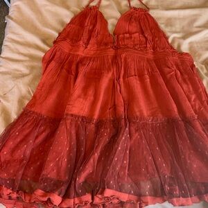 Backless dress